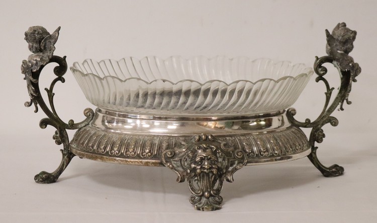 CENTRE DE TABLE en métal argenté avec coupe...