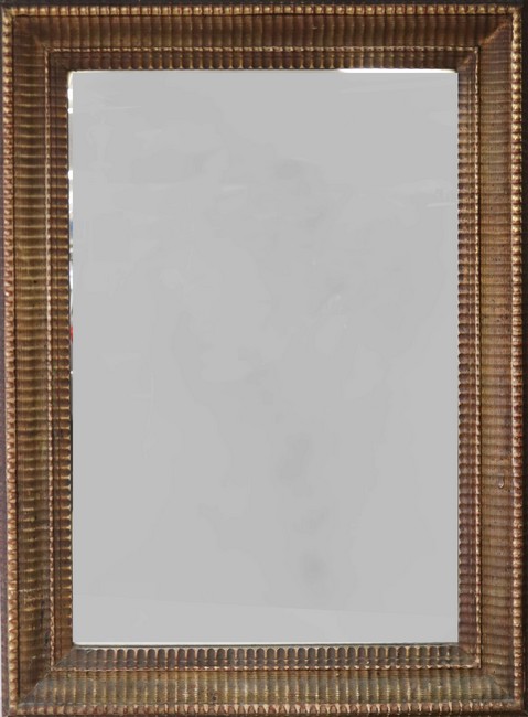 MIROIR rectangulaire dans un cadre en bois...