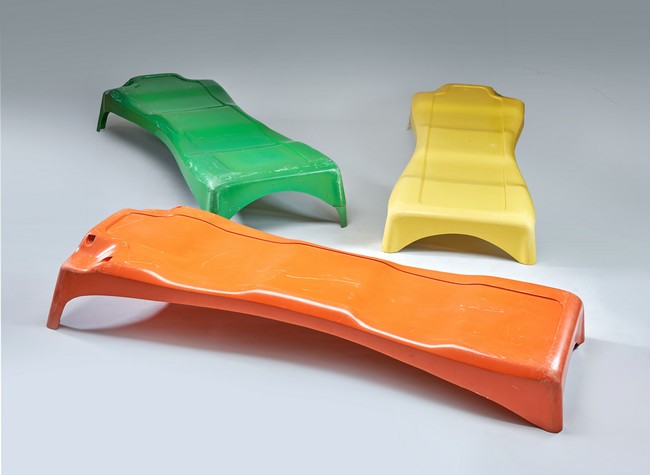 TROIS TRANSATS empilables en fibre de verre...