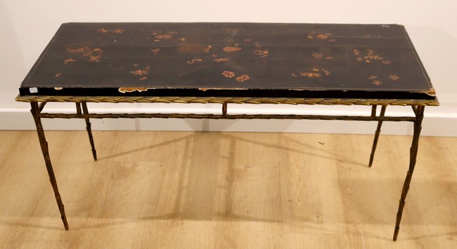 TABLE BASSE rectangulaire à plateau en bois...