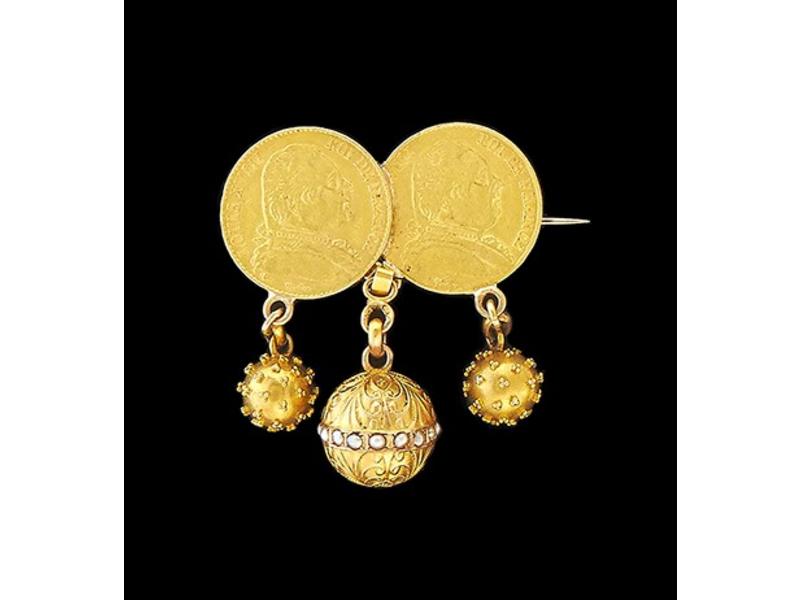BROCHE en or jaune composée de deux pièces...