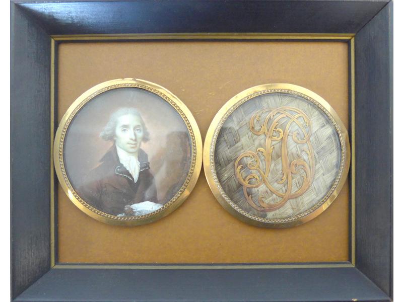 MINIATURE ronde sur ivoire figurant un portrait...