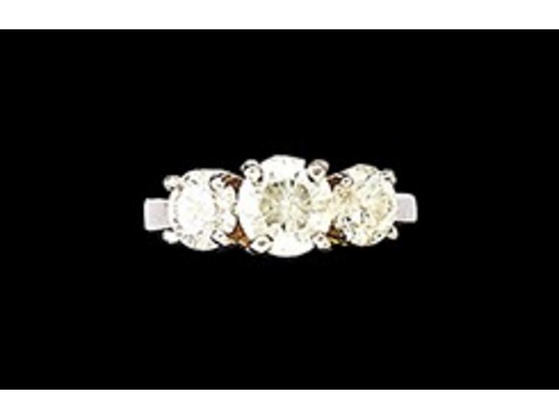 BAGUE en or blanc 14k, sertie d'un diamant...