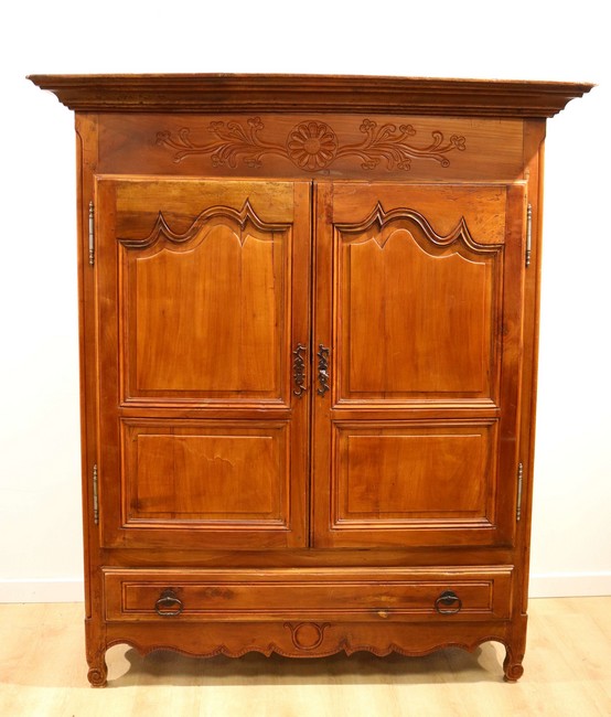 *PETITE ARMOIRE rectangulaire en chêne et...