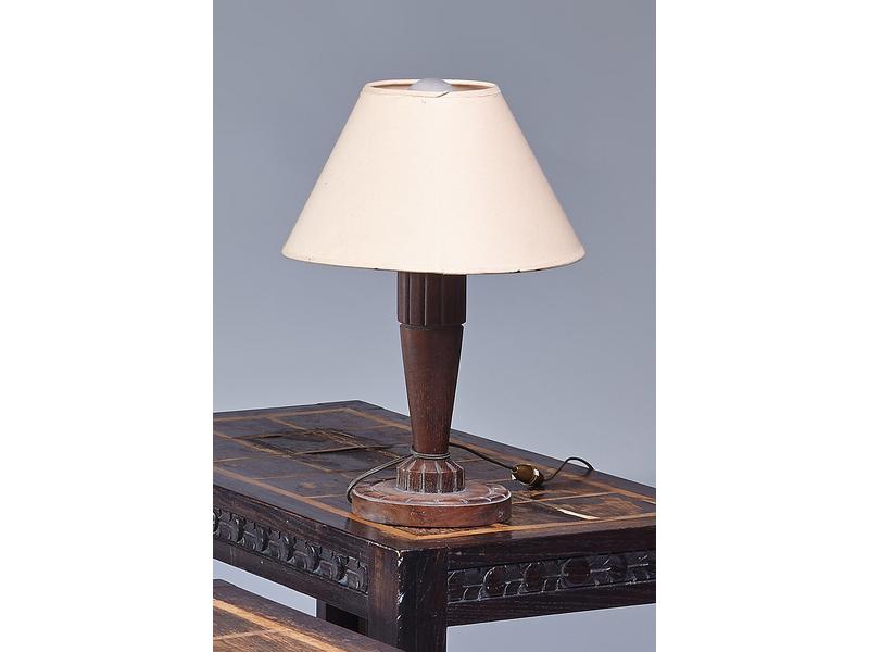LAMPE de bureau en chêne sculpté, teinté...