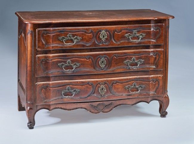 COMMODE rectangulaire à façade arbalète en...