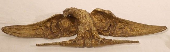 AIGLE aux ailes déployées sur faisceau, en...
