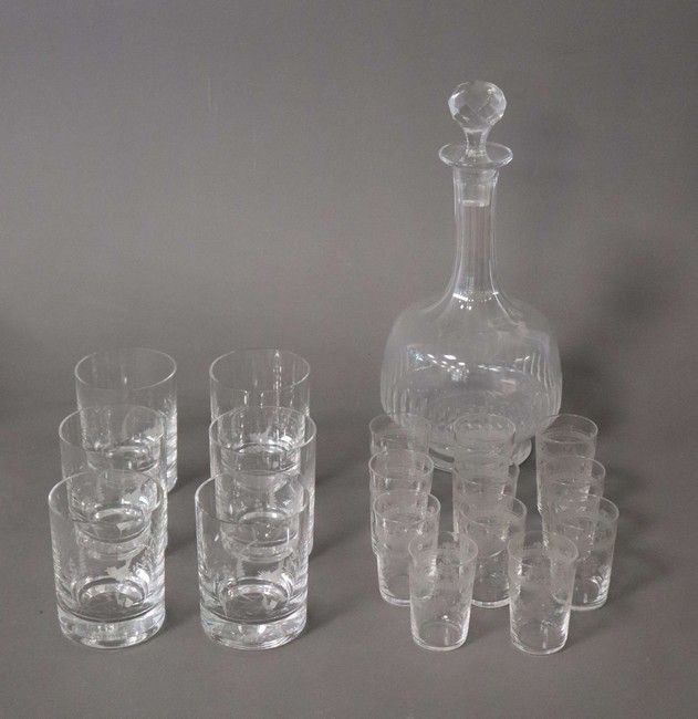 LOT DE VERRES EN CRISTAL comprenant :