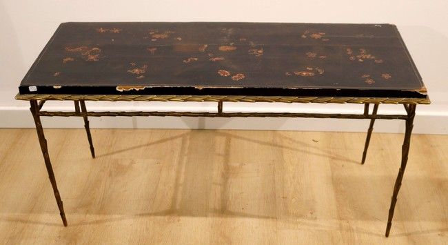TABLE BASSE rectangulaire à plateau en bois...