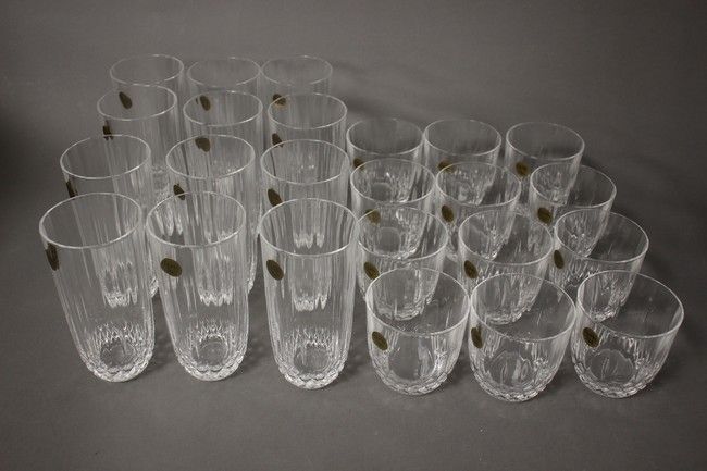 SERVICE DE VERRES en cristal taillé modèle...
