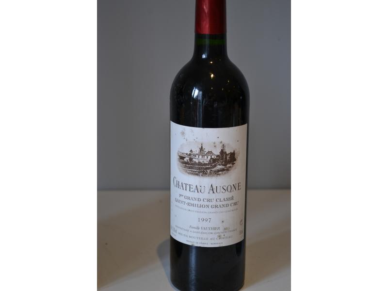 *1 Blle	CH. AUSONE	St Emilion 1er GCC	19...