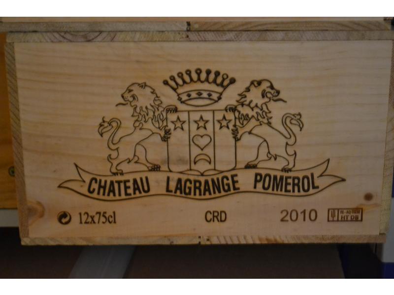 *12 Blles	CH. LAGRANGE	Pomerol	2010