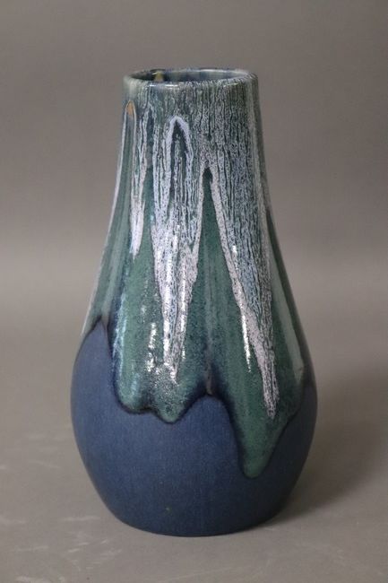 VASE balustre en faïence émaillée bleu, vert...