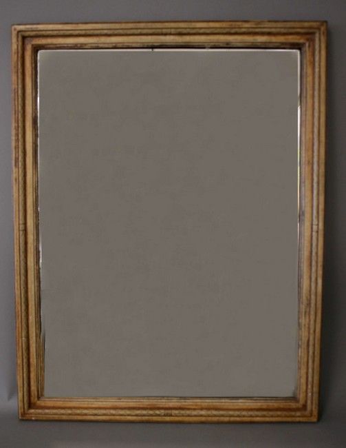 MIROIR rectangulaire en bois mouluré.