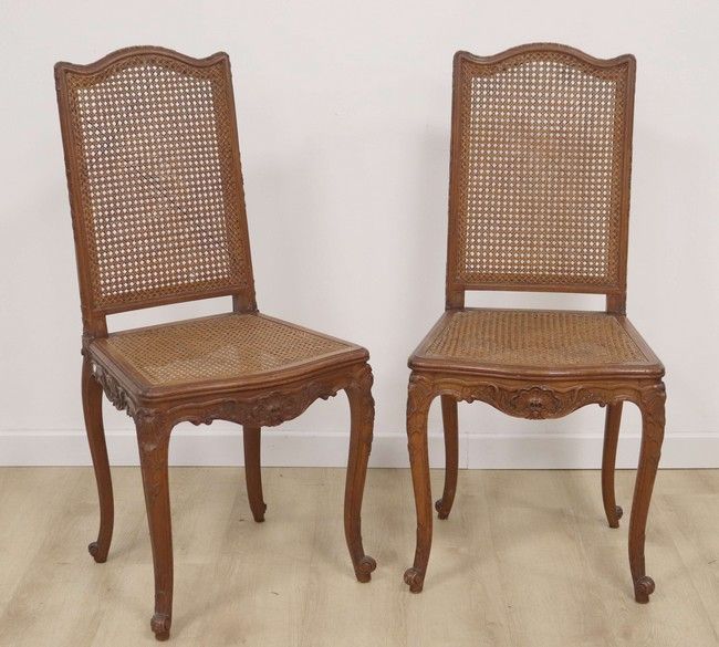 PAIRE DE CHAISES à dossier plat canné comme...
