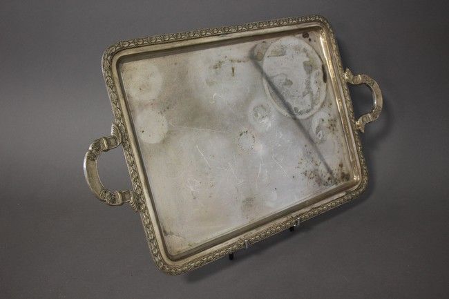 PLATEAU rectangulaire à deux anses en amati...