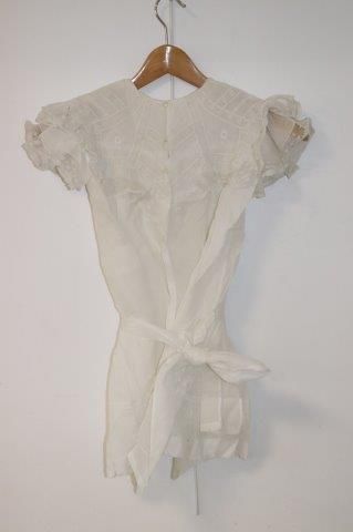 DEUX ROBES DE BAPTEME anciennes en coton...