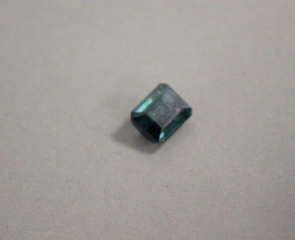 TOURMALINE sur papier, variété indicolite,...