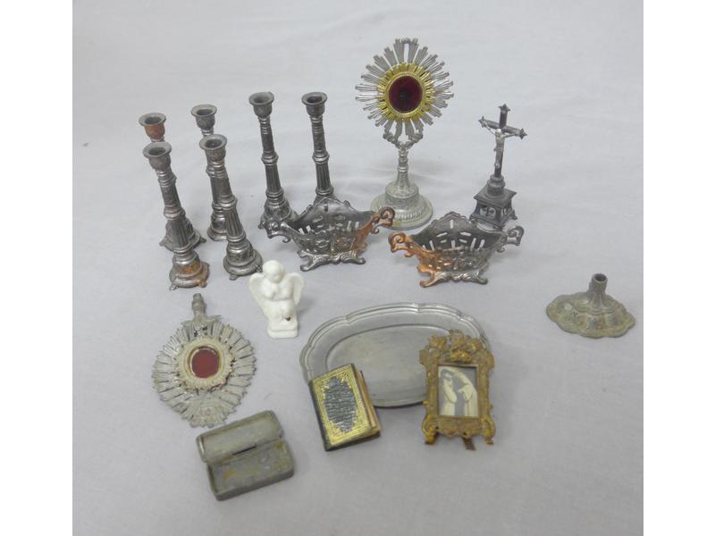 OBJETS miniatures en étain pour poupée
