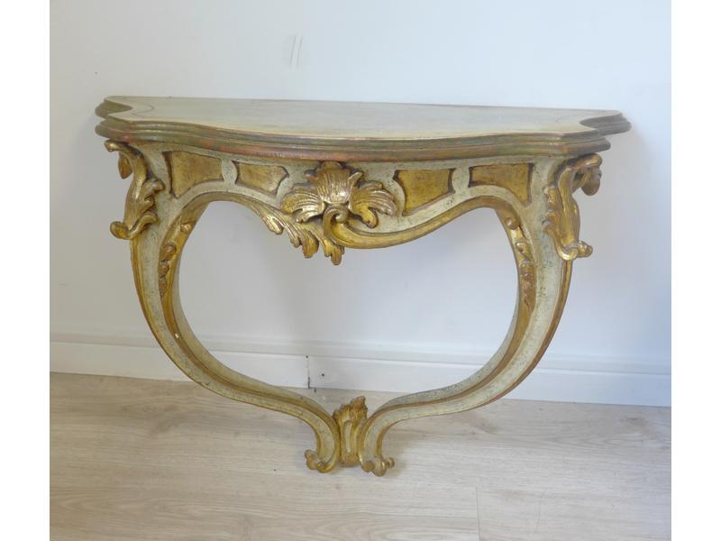 PETITE CONSOLE en bois laqué gris, de forme...