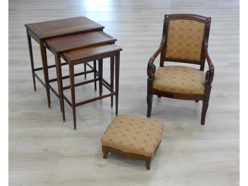 FAUTEUIL D'ENFANT ou meuble de maîtrise en...