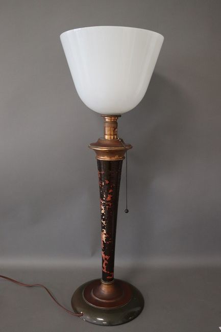 LAMPE MAZDA le fût en bois laqué, baguée...