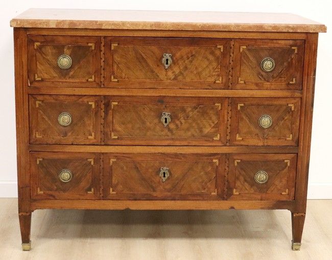 COMMODE rectangulaire en marqueterie ouvrant...