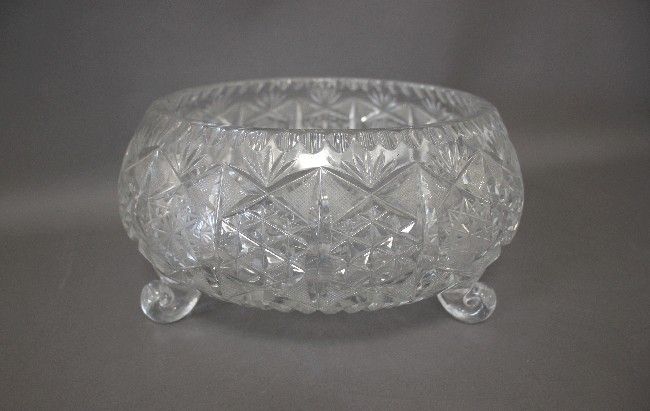 COUPE A FRUIT en cristal taillé à pans à...