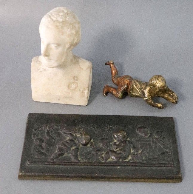 PLAQUE en bronze à décor d'une bacchanale...