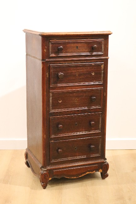 MEUBLE D'ENTRE DEUX en bois mouluré sculpté,...