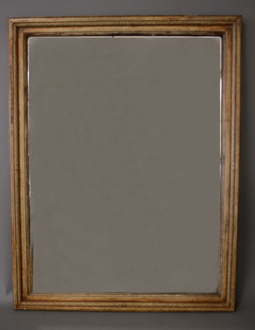 MIROIR rectangulaire en bois mouluré.