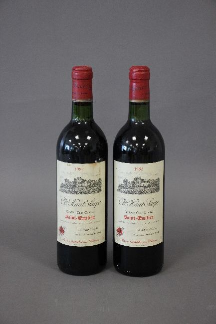 2 Blles CH. HAUT SARPE St Emillion GCC 1...