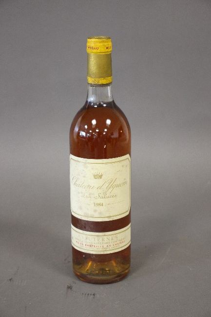 1 Blle CH. D'YQUEM 1er Cru Sup. Sauternes...