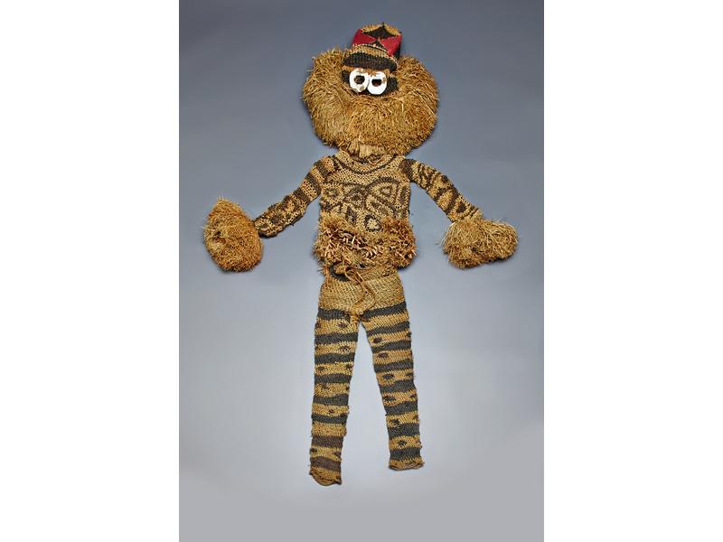 SURPRENANTE TENUE DE DANSEUR en paille tressé...