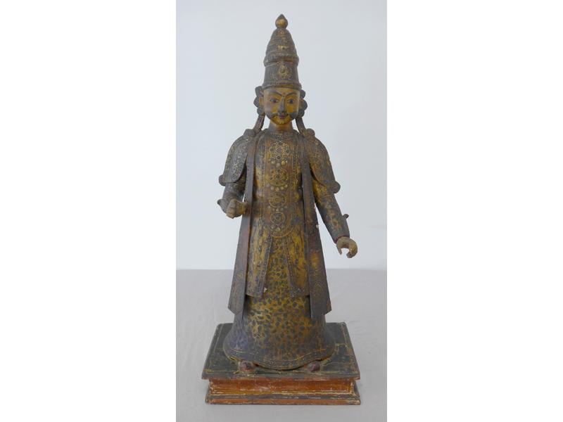 DIGNITAIRE en bois sculpté doré et polyc...