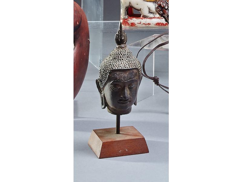 TETE DE BOUDDHA bronze. MANDALAY, Birmanie....