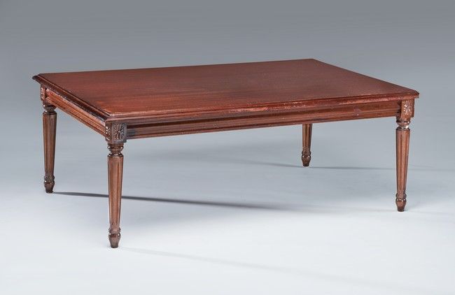 TABLE BASSE rectangulaire en bois teinté...