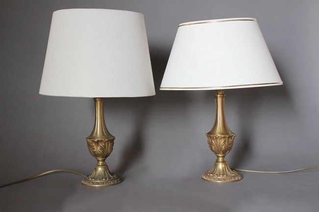 PAIRE DE LAMPES en bronze doré de forme balustre,...