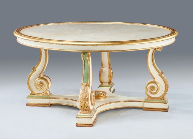 IMPORTANTE TABLE ronde de salon d'honneur,...