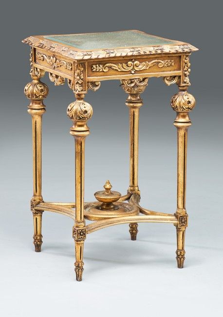SELLETTE carrée en bois mouluré, sculpté,...