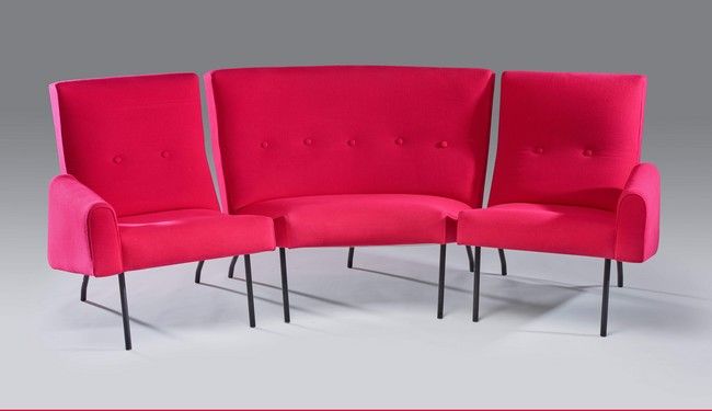 CANAPE cintré formé d’une BANQUETTE et DEUX...
