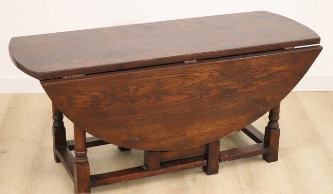TABLE BASSE GATELEG en chêne, pieds anne...