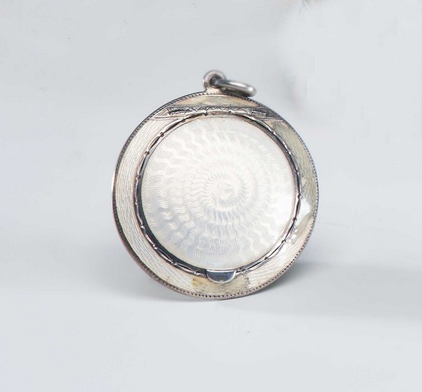 FABERGÉ