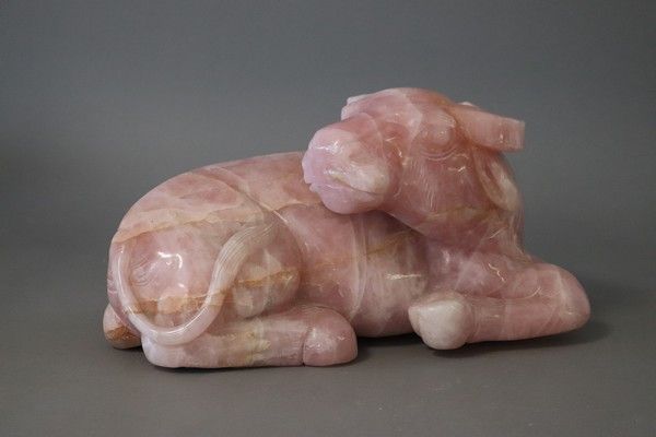 IMPORTANT BUFFLE allongé en quartz rose ...