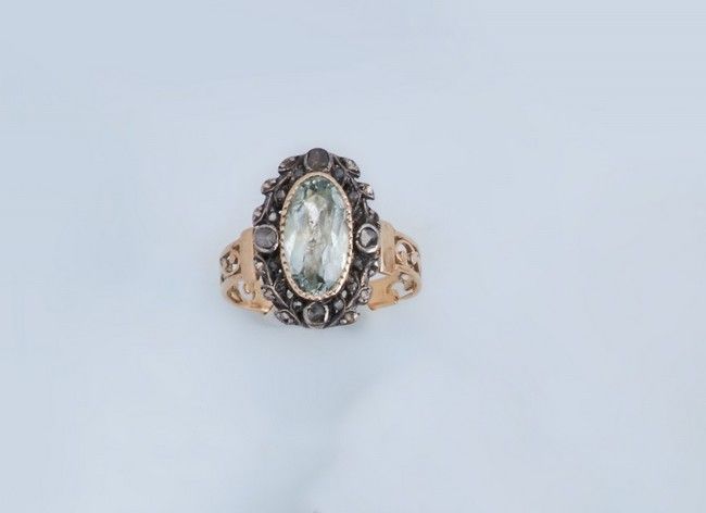 BAGUE MARGUERITE en or jaune (750) et argent...