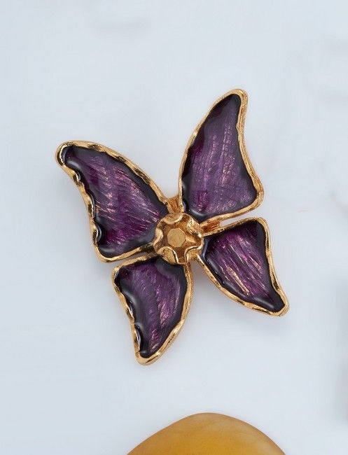 Yves SAINT-LAURENT