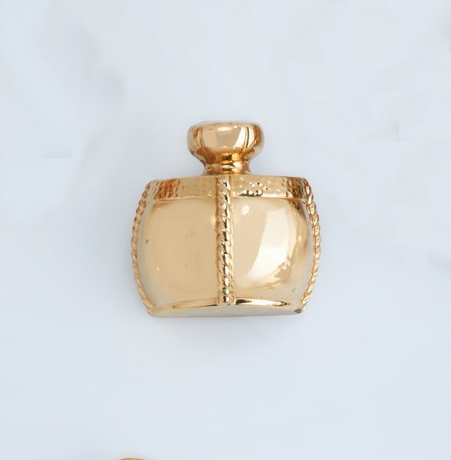 Yves SAINT-LAURENT