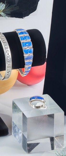 PARURE en argent (950) ornée de baguettes...