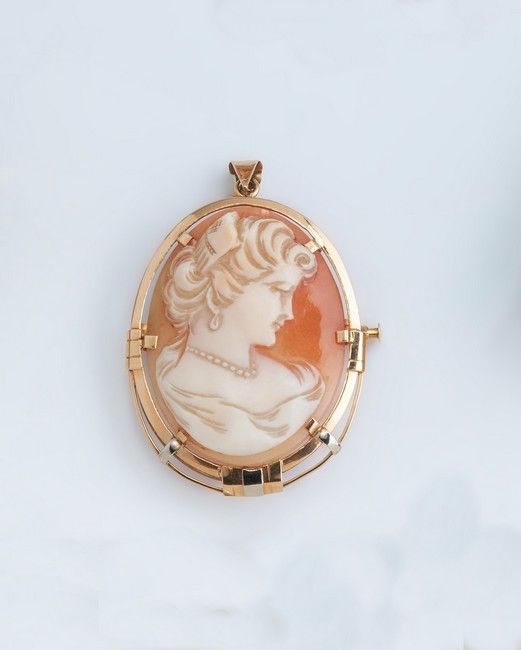 PENDENTIF en or jaune (750) adaptable en...