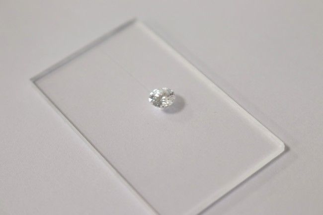 DIAMANT taille moderne (environ 0,64 ct),...